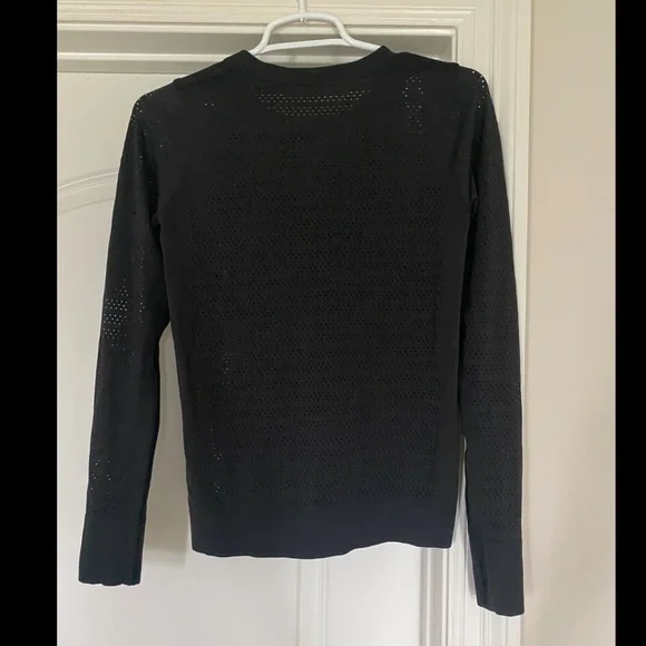 Lululemon Breeze By Long Sleeve, black mesh, size 4 - Picture 2 of 2